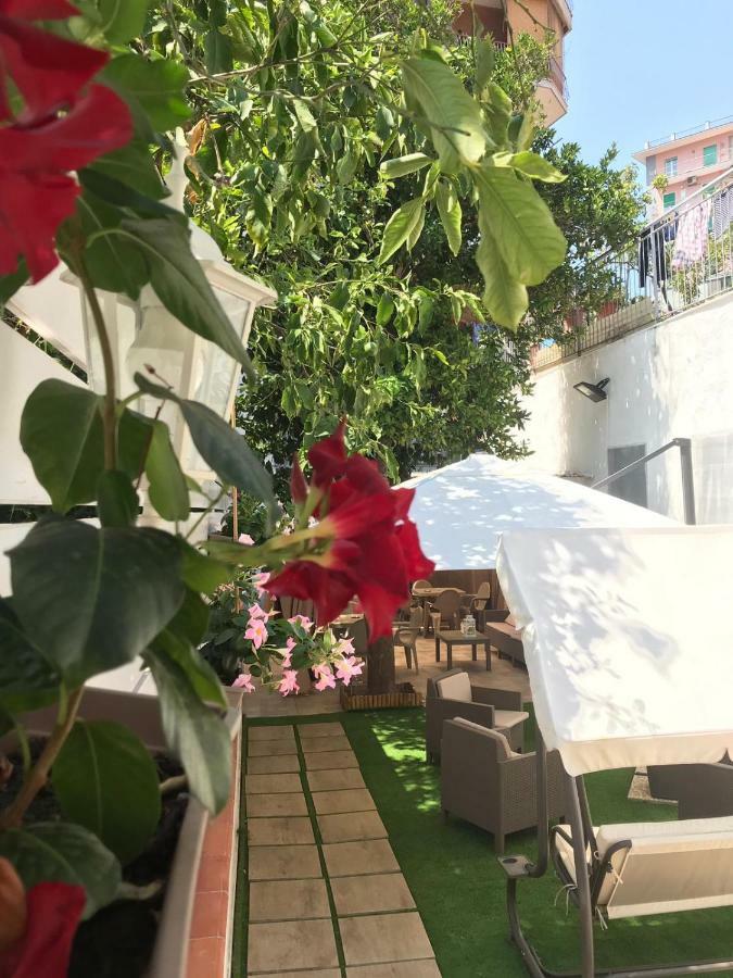 Virgilio'S Garden Castellammare di Stabia Exterior foto